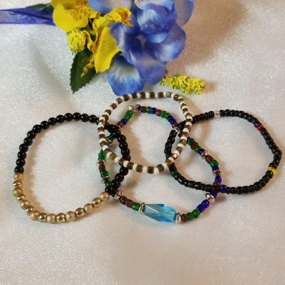 💍3 for $10💍4 Beaded Bracelets